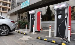 Manisa Büyükşehir ilk elektrikli araç şarj istasyonunu kurdu