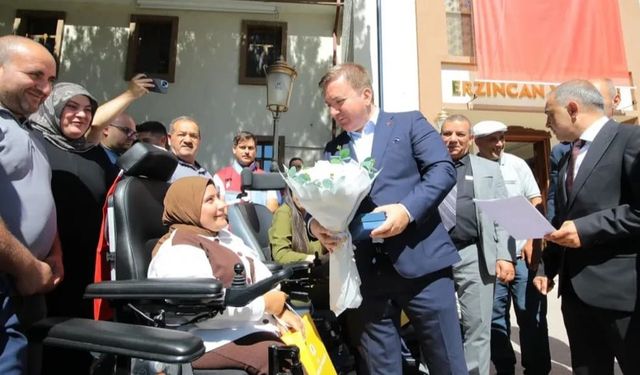 Erzincan’da 24 engelli vatandaşa akülü araç dağıtıldı