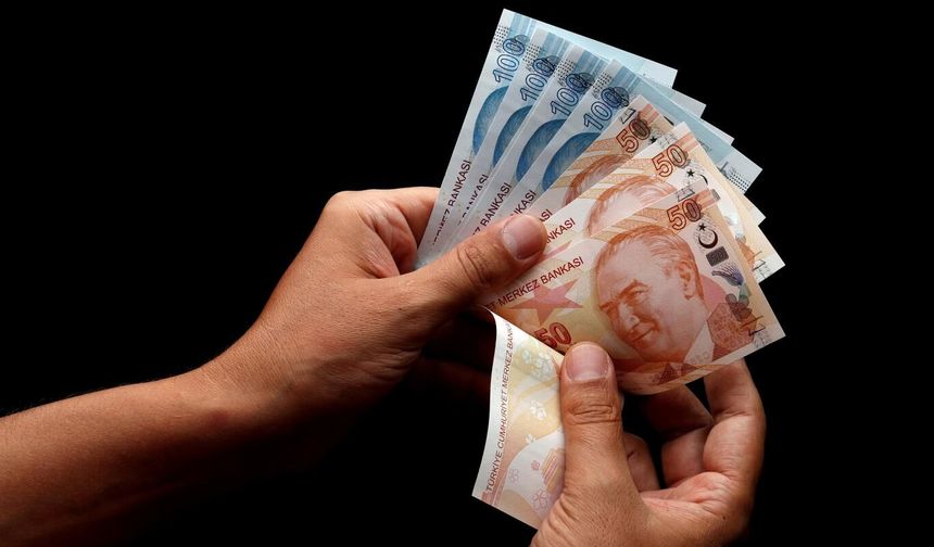 Türk Lirası, dolar karşısında tarihinin en düşük seviyesinde